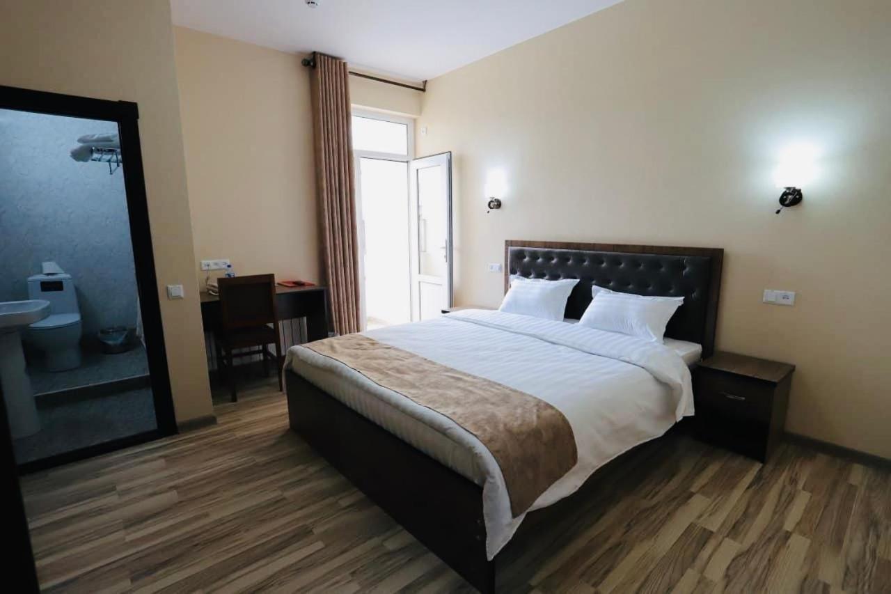 Tourist Inn Hotel Taşkent Dış mekan fotoğraf